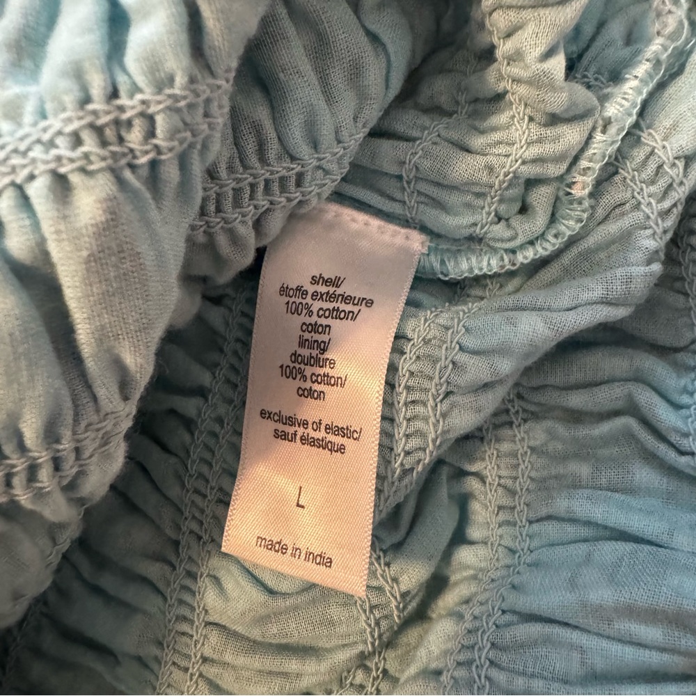 Maurices Blue and Black Patterned Blouse Size Large - Picture 9 of 9